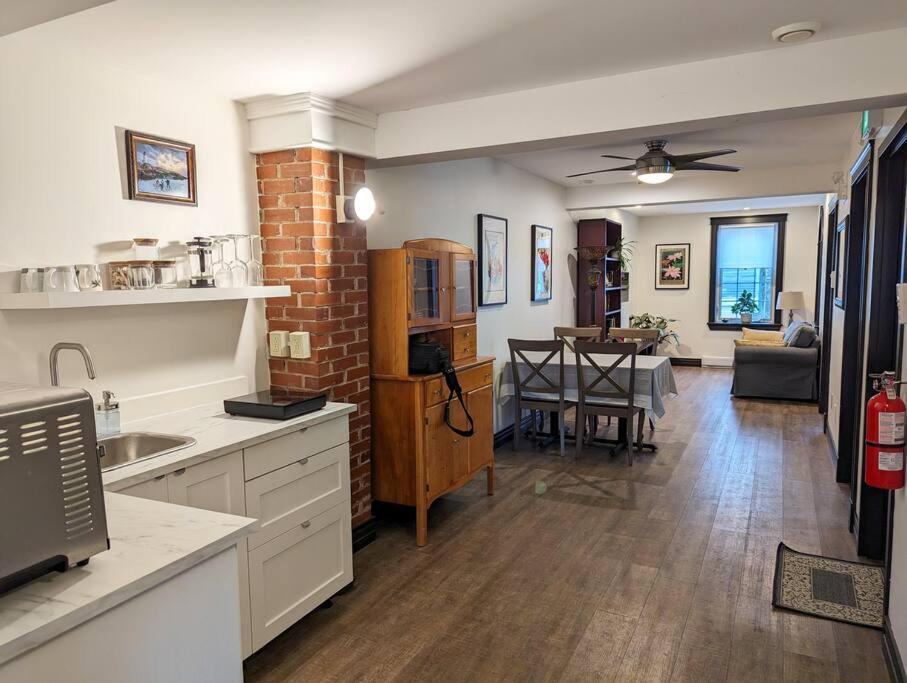 Beautiful River View Apt In Wine Country Apartment Canning Bagian luar foto